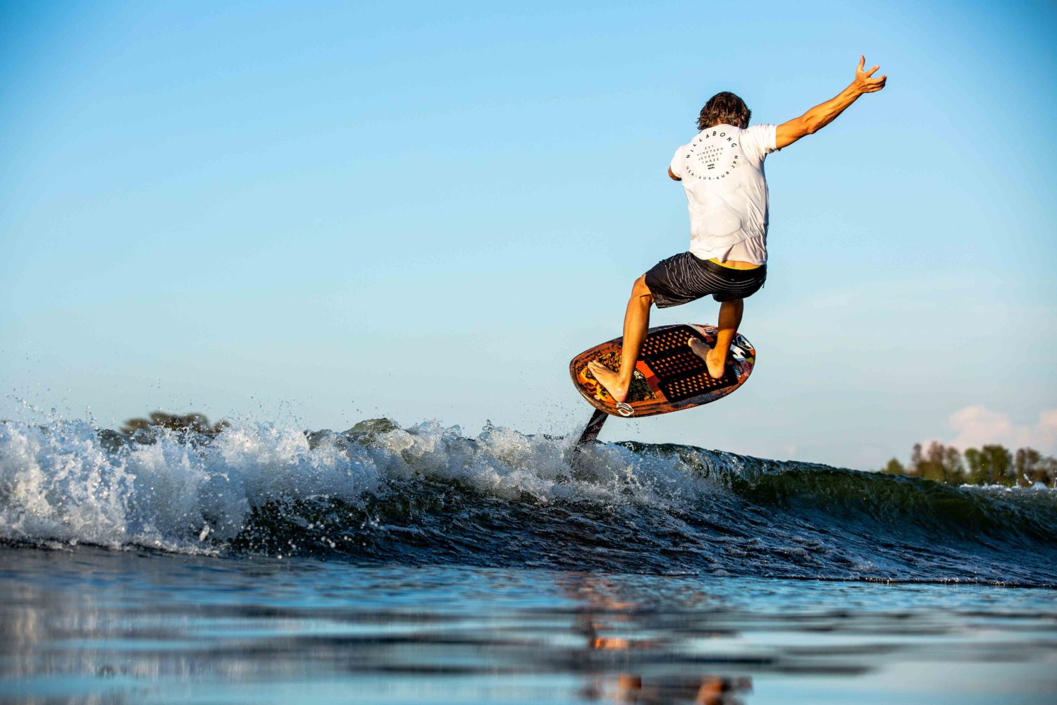 Brian Grubb explains INDO BOARD training for Foil Boarding